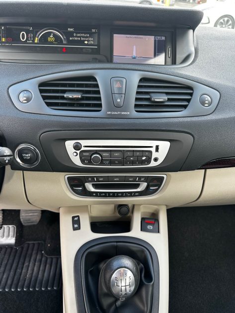 RENAULT SCENIC TCE 115 essence Climatisation FAIBLE KILOMETRE