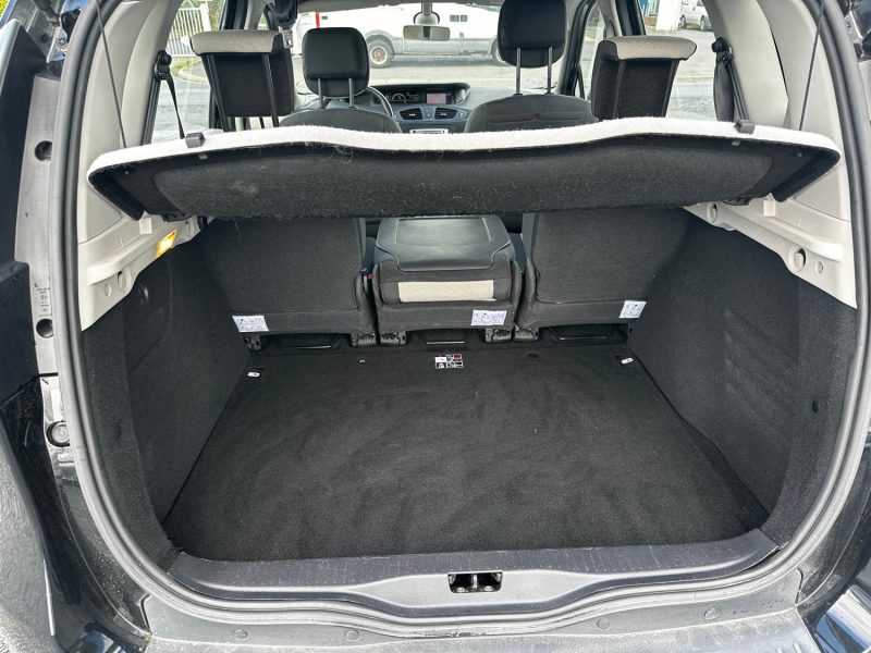 RENAULT SCENIC TCE 115 essence Climatisation FAIBLE KILOMETRE