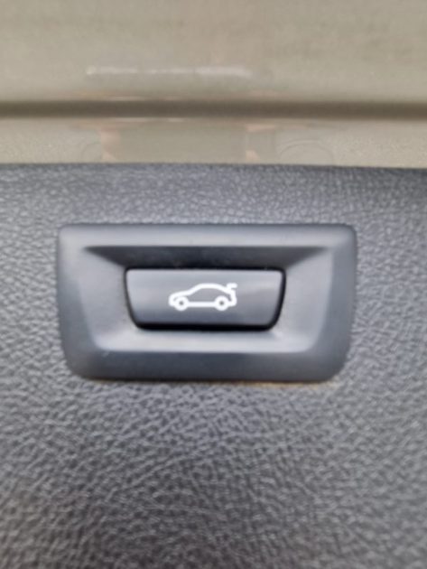 BMW Serie 3 330i Touring SportLine xDrive 252ch BVA8