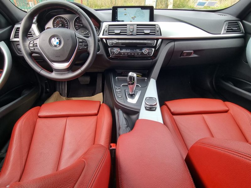 BMW Serie 3 330i Touring SportLine xDrive 252ch BVA8