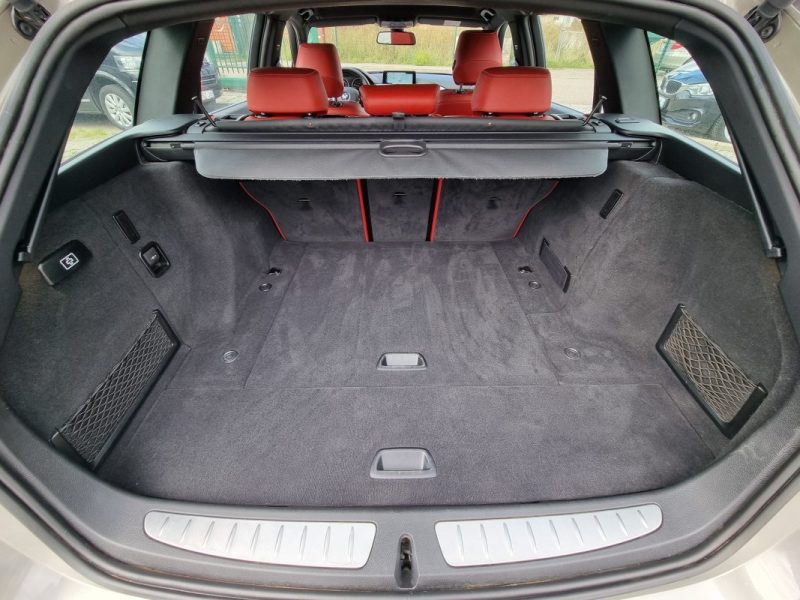 BMW Serie 3 330i Touring SportLine xDrive 252ch BVA8