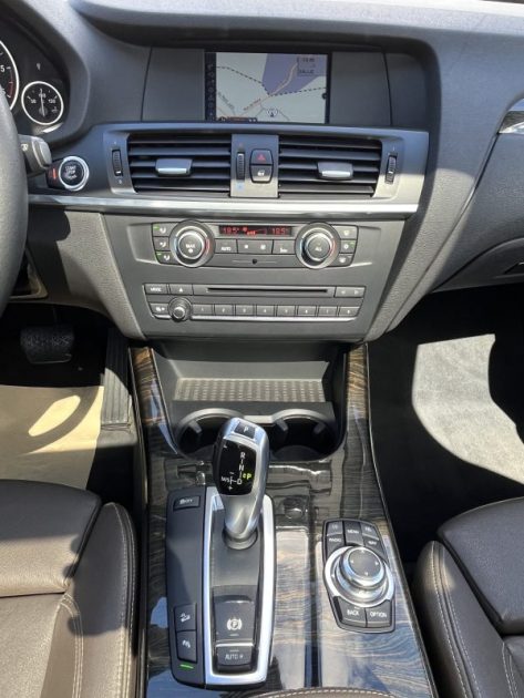 BMW SERIE X3 xDrive 20dA 184ch Confort