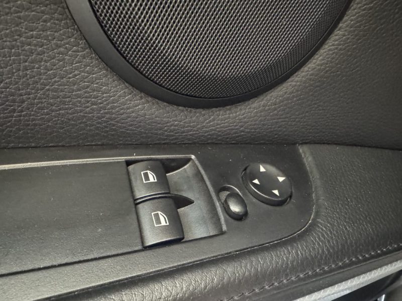 BMW 325d e92 Coupé 197ch Pack M