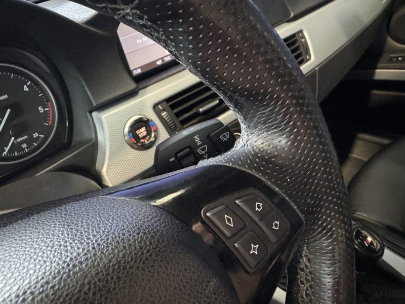 BMW 325d e92 Coupé 197ch Pack M