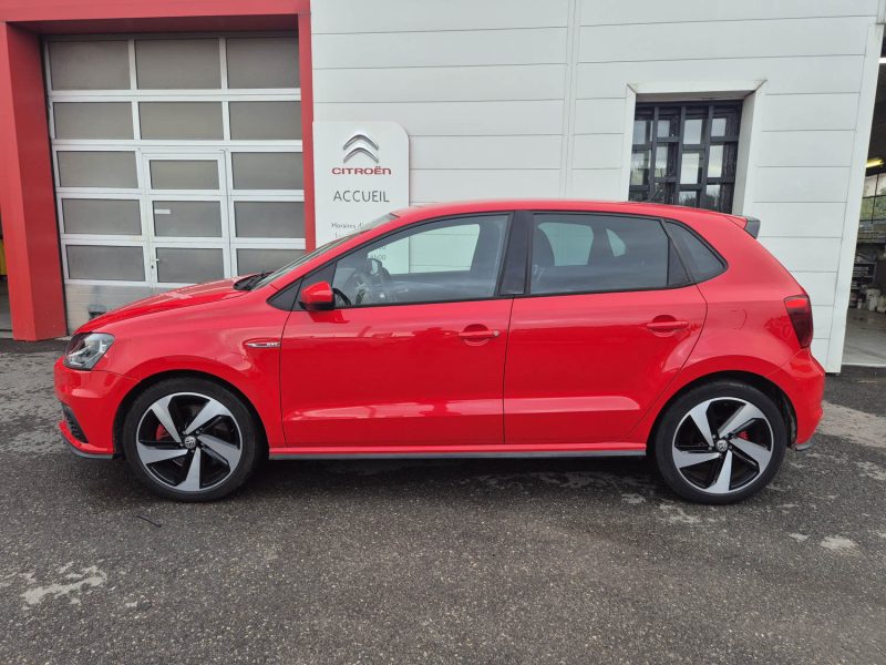 VOLKSWAGEN POLO 2017