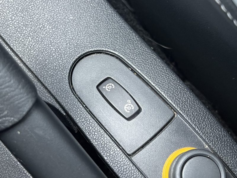 RENAULT CLIO GT 1.6 128cv - 2ème MAIN