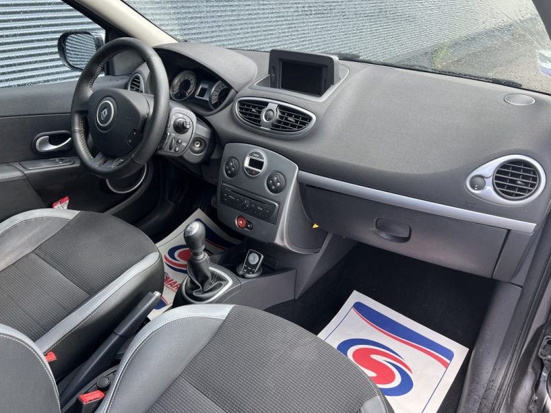 RENAULT CLIO GT 1.6 128cv - 2ème MAIN