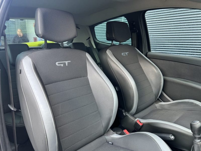 RENAULT CLIO GT 1.6 128cv - 2ème MAIN