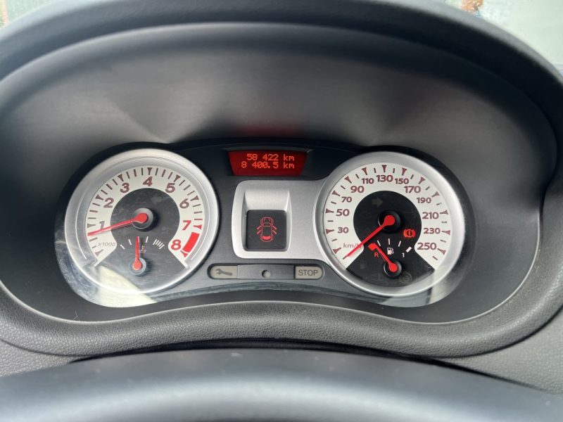 RENAULT CLIO GT 1.6 128cv - 2ème MAIN