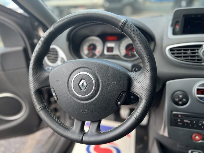 RENAULT CLIO GT 1.6 128cv - 2ème MAIN