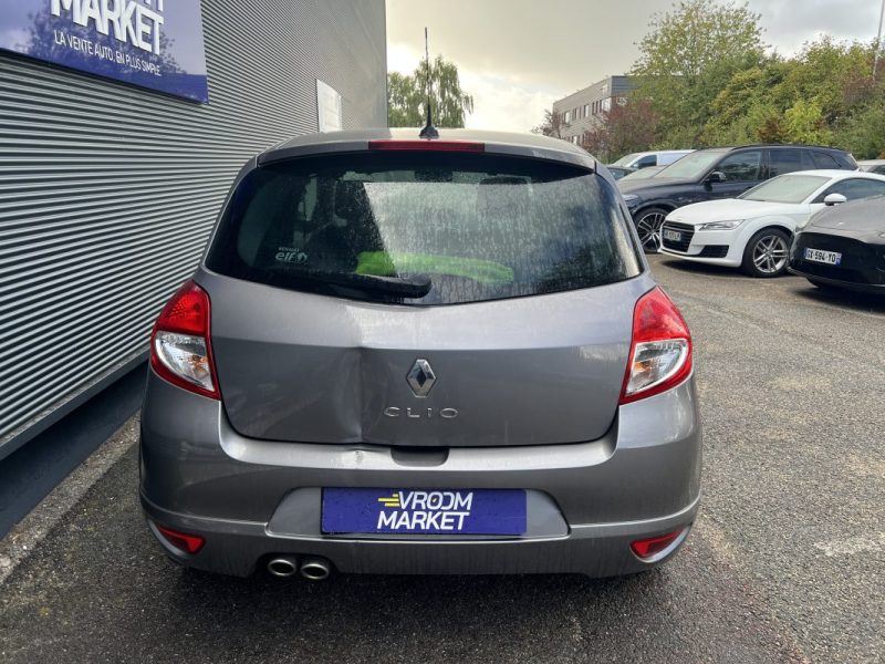 RENAULT CLIO GT 1.6 128cv - 2ème MAIN