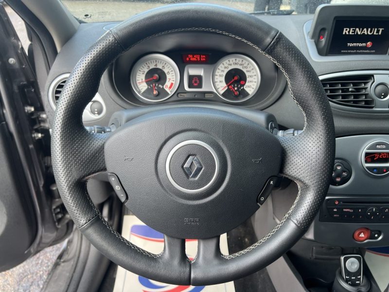 RENAULT CLIO GT 1.6 128cv - 2ème MAIN