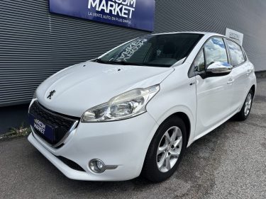PEUGEOT 208 DISTRIBUTION OK / REVISION RECENTE 