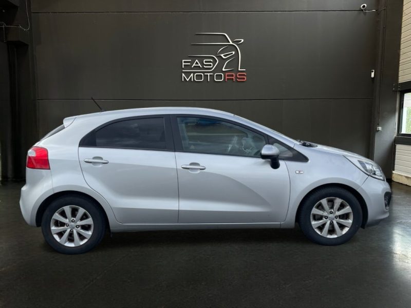 KIA RIO III 1.2 85 ACTIVE 5P KIT CHAINE DISTRIB NEUF - GARANTIE 12 MOIS