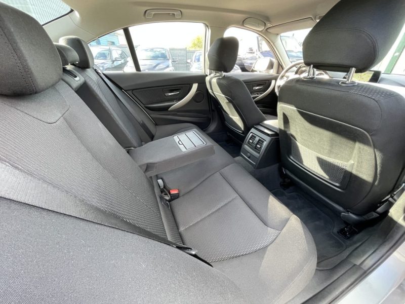 BMW Serie 3 318d 2.0d 150ch Sport 