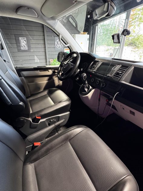 Volkswagen Transporter T6 2.0 TDI 205 ch – Révisé, garanti, aucun frais à prévoir