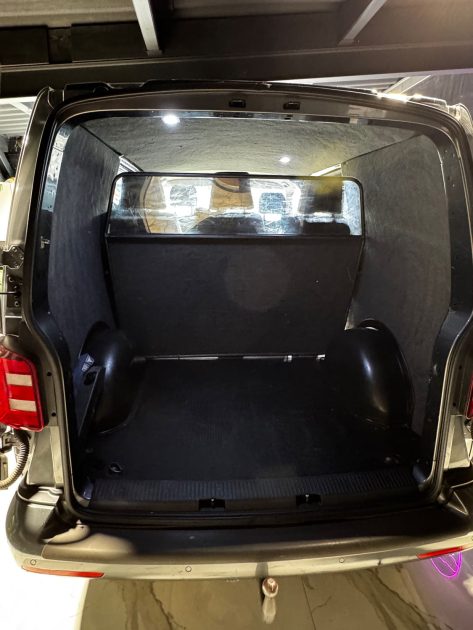 Volkswagen Transporter T6 2.0 TDI 205 ch – Révisé, garanti, aucun frais à prévoir