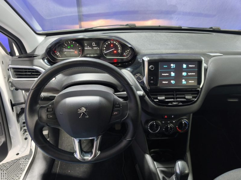 PEUGEOT PEUGEOT 208 1.2  FINITION SIGNATURE - REGULATEUR DE VITESSE - CLIMATISATION - BLUETOOTH  2019