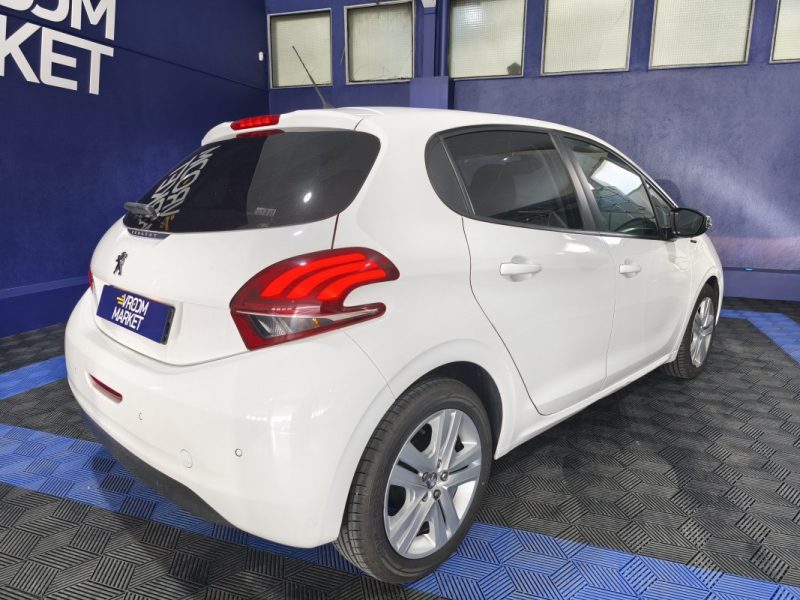 PEUGEOT PEUGEOT 208 1.2  FINITION SIGNATURE - REGULATEUR DE VITESSE - CLIMATISATION - BLUETOOTH  2019