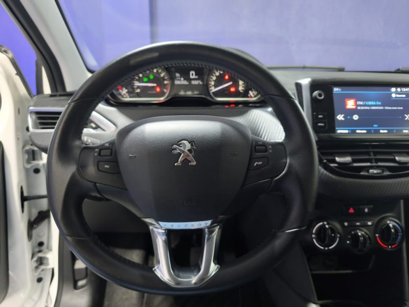 PEUGEOT PEUGEOT 208 1.2  FINITION SIGNATURE - REGULATEUR DE VITESSE - CLIMATISATION - BLUETOOTH  2019