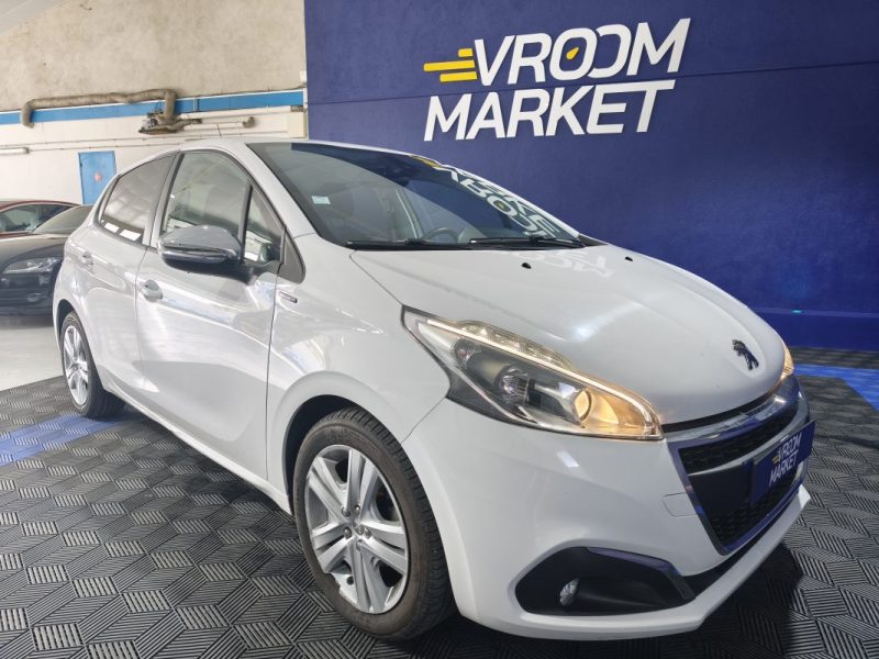 PEUGEOT PEUGEOT 208 1.2  FINITION SIGNATURE - REGULATEUR DE VITESSE - CLIMATISATION - BLUETOOTH  2019