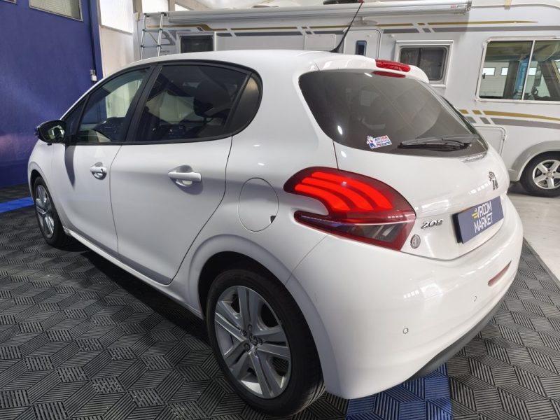 PEUGEOT PEUGEOT 208 1.2  FINITION SIGNATURE - REGULATEUR DE VITESSE - CLIMATISATION - BLUETOOTH  2019