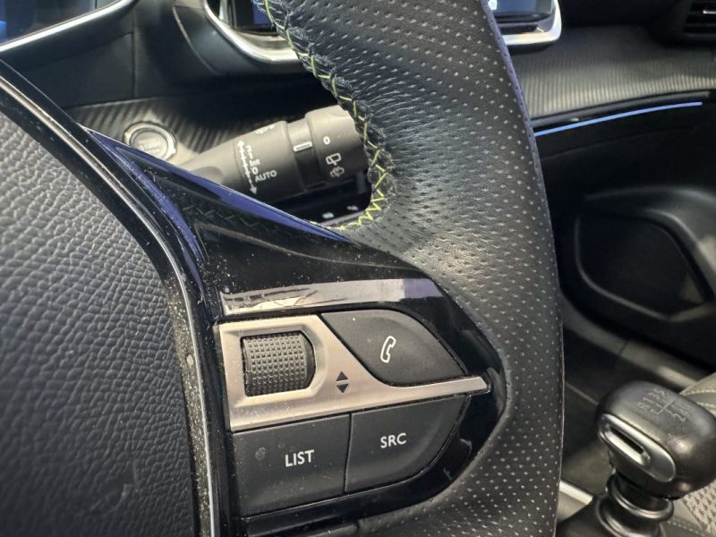 Peugeot 2008 1.2 130ch GT LINE - Toit Ouvrant