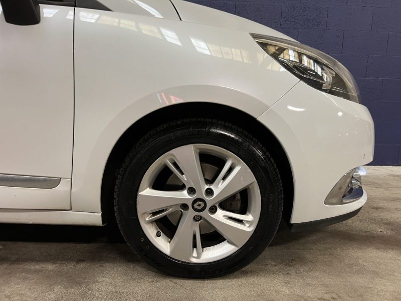 RENAULT MEGANE SCENIC 2015