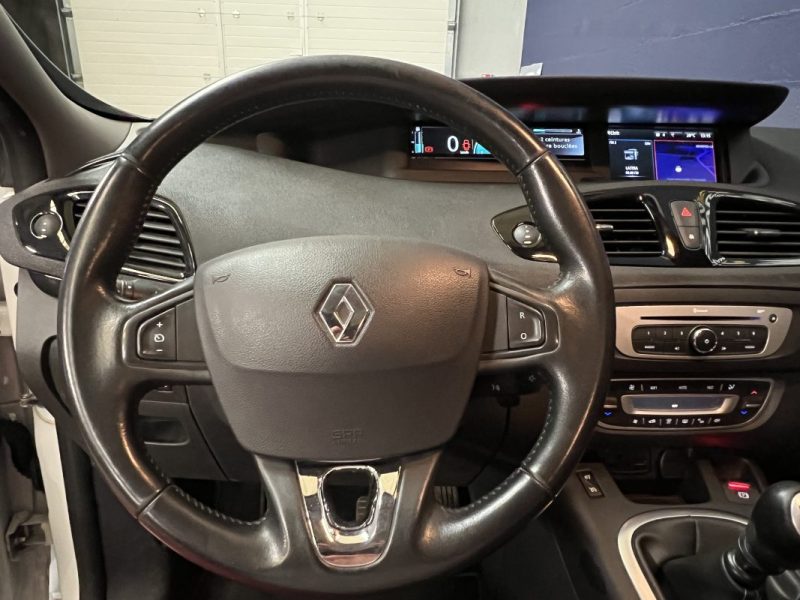 RENAULT MEGANE SCENIC 2015