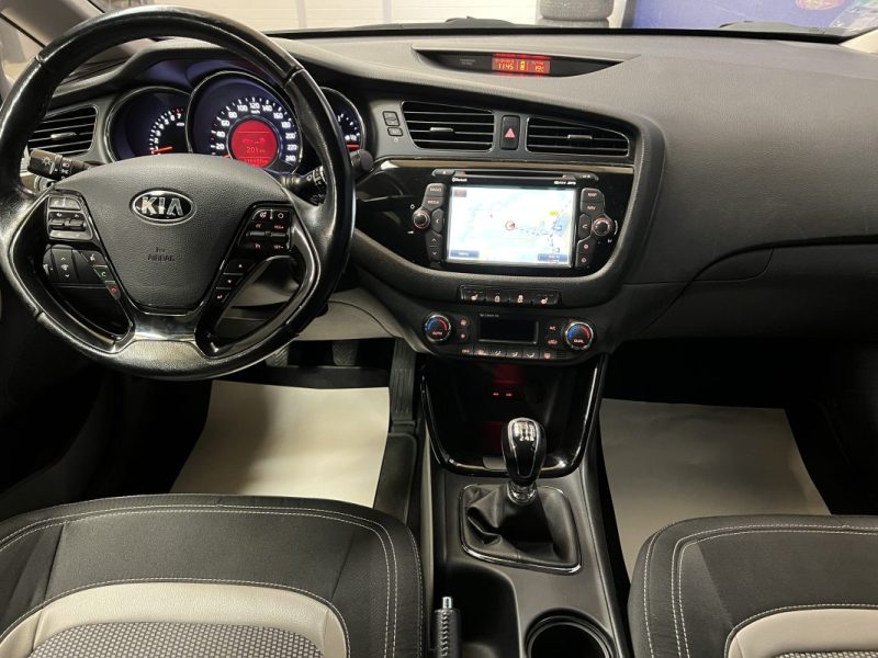 KIA CEE-D 2015