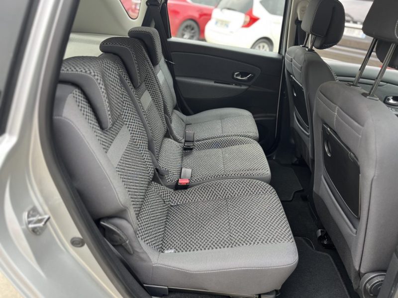 RENAULT MEGANE SCENIC 2012