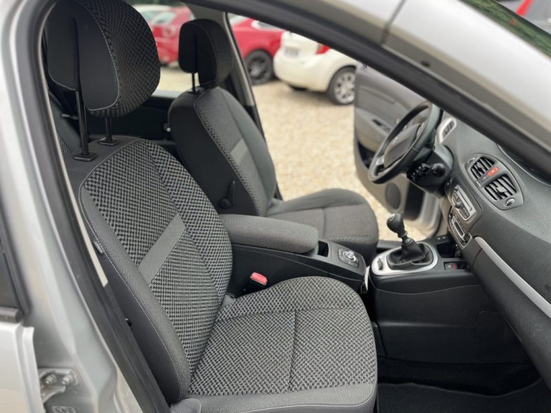 RENAULT MEGANE SCENIC 2012