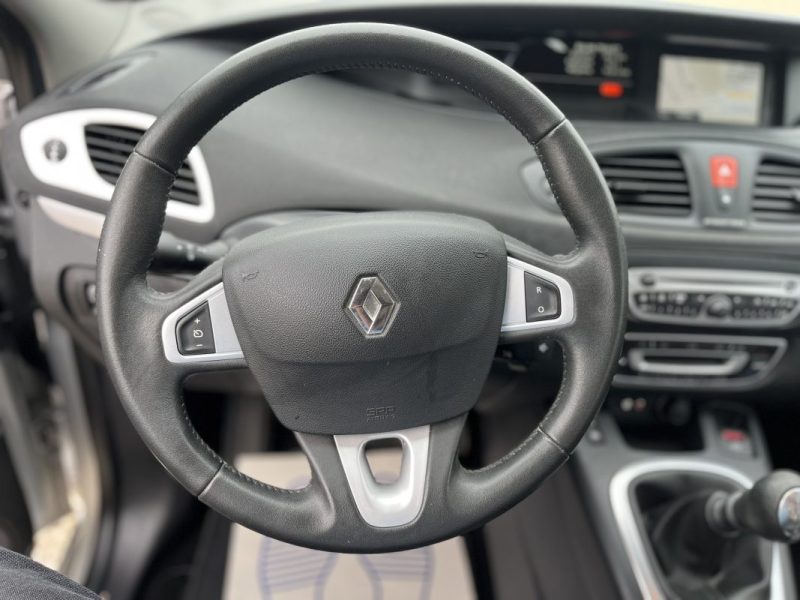 RENAULT MEGANE SCENIC 2012