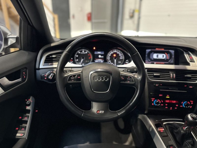 AUDI S4 B8 2011