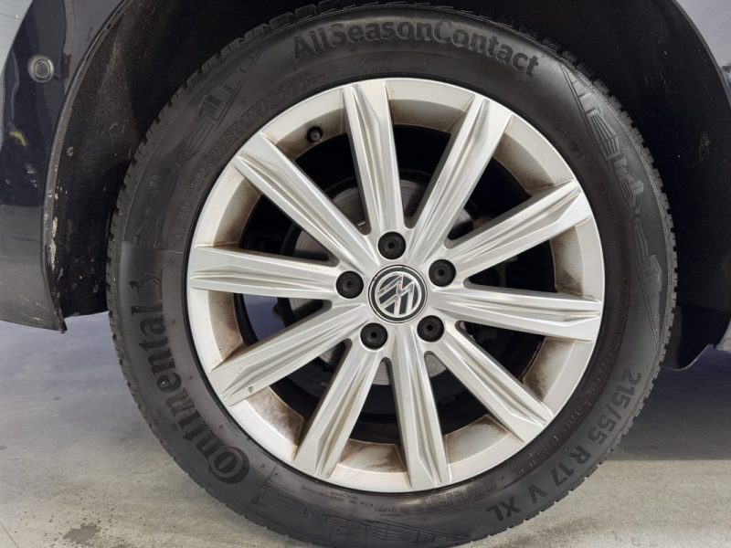 VOLKSWAGEN TOURAN 2017