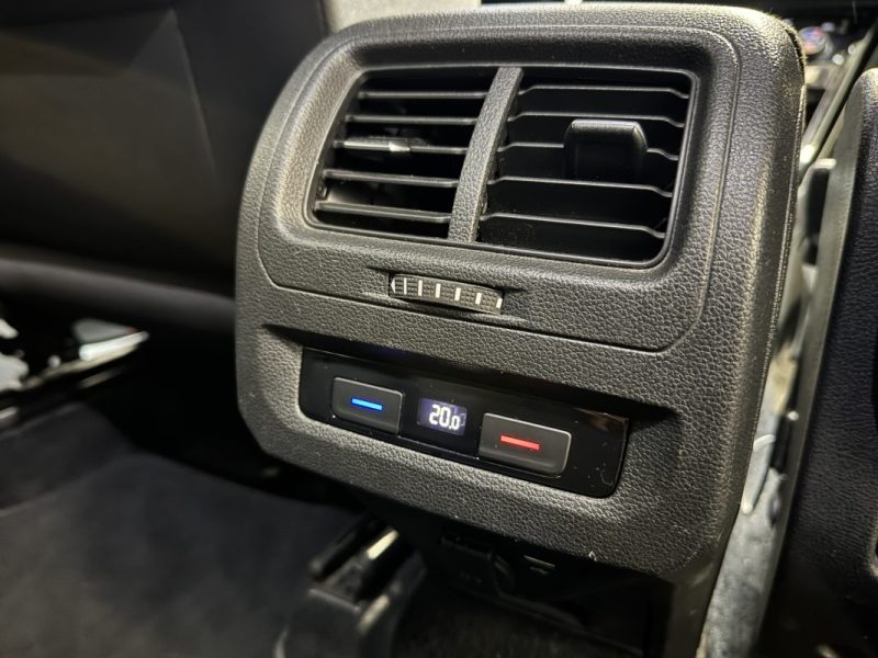 VOLKSWAGEN TOURAN 2017