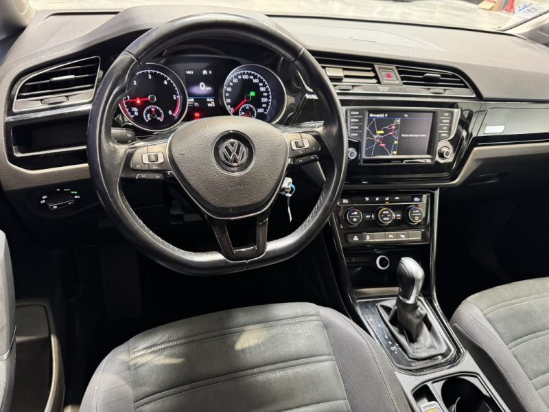 VOLKSWAGEN TOURAN 2017