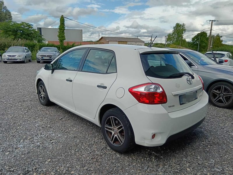 TOYOTA AURIS 1.3 VVTI 100 cv / REVISION + CT OK