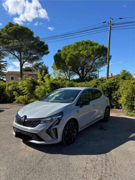 RENAULT CLIO 2023