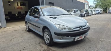 PEUGEOT 206 XR PRESENCE 1.4l i 75ch, *Idéale jeune conducteur*, *Clim auto*