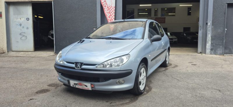 PEUGEOT 206 XR PRESENCE 1.4l i 75ch, *Idéale jeune conducteur*, *Clim auto*