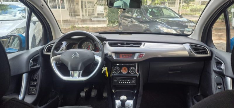 Citroën C3 II 1.4l HDi 68ch cv exclusive, 4cv, *Toit panoramique*, *Clim auto*, *Distribution OK*