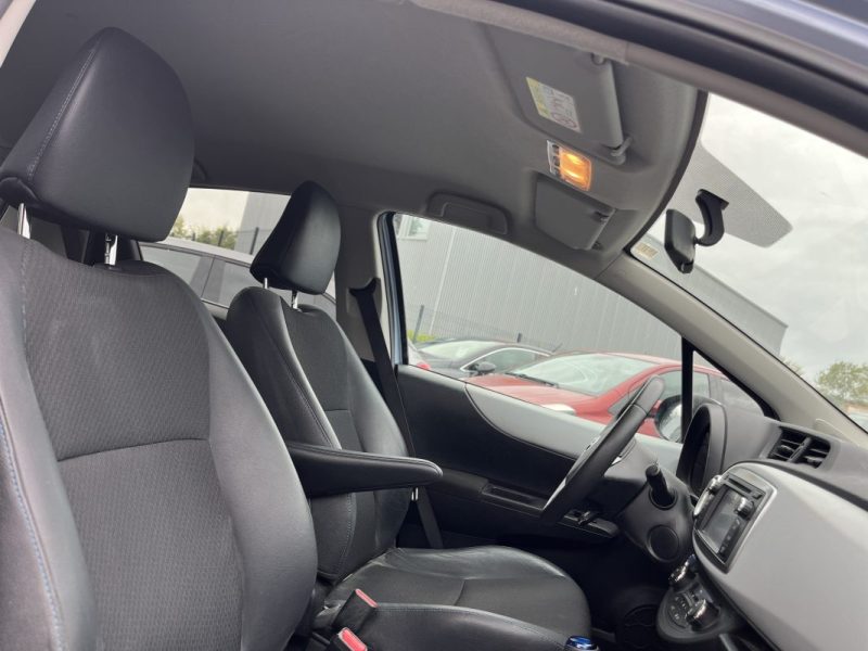 TOYOTA YARIS III 1.5 HYBRID 100H STYLE