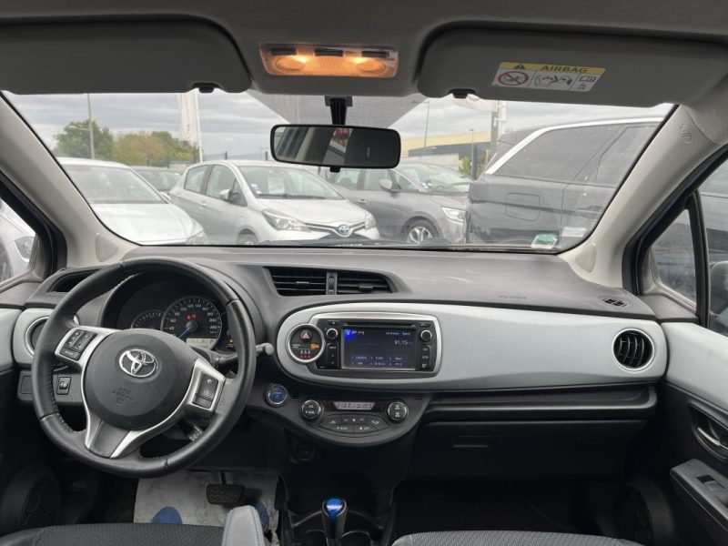 TOYOTA YARIS III 1.5 HYBRID 100H STYLE