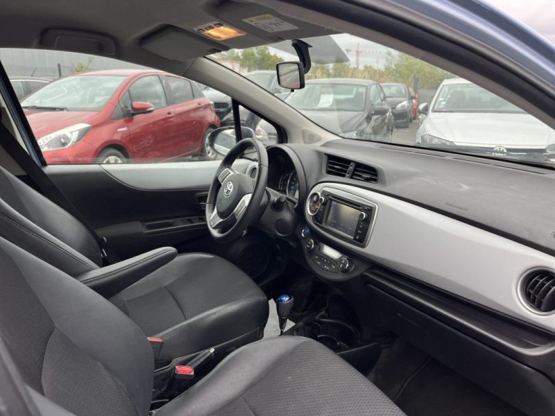 TOYOTA YARIS III 1.5 HYBRID 100H STYLE