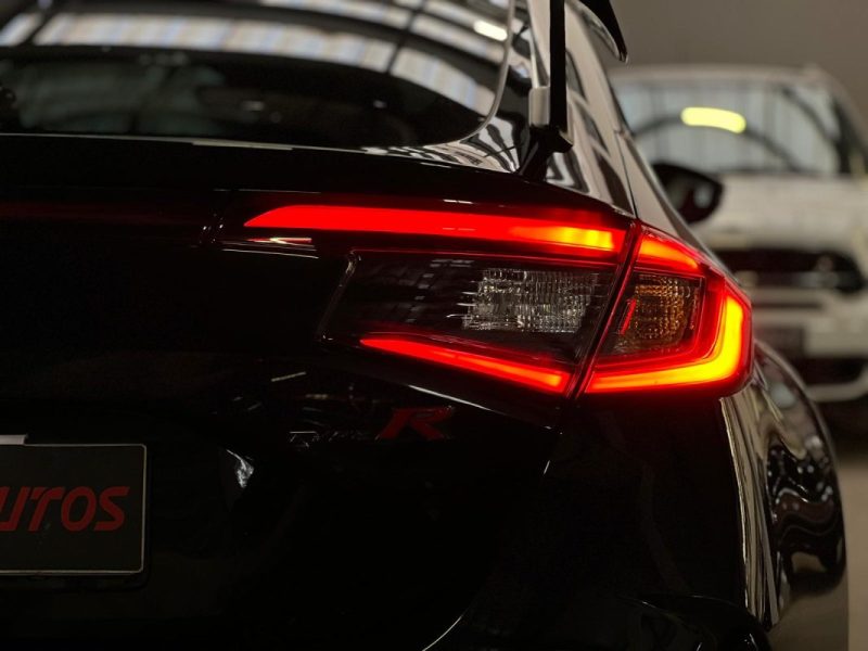 HONDA CIVIC TYPE-R 2.0 329CH V-TEC