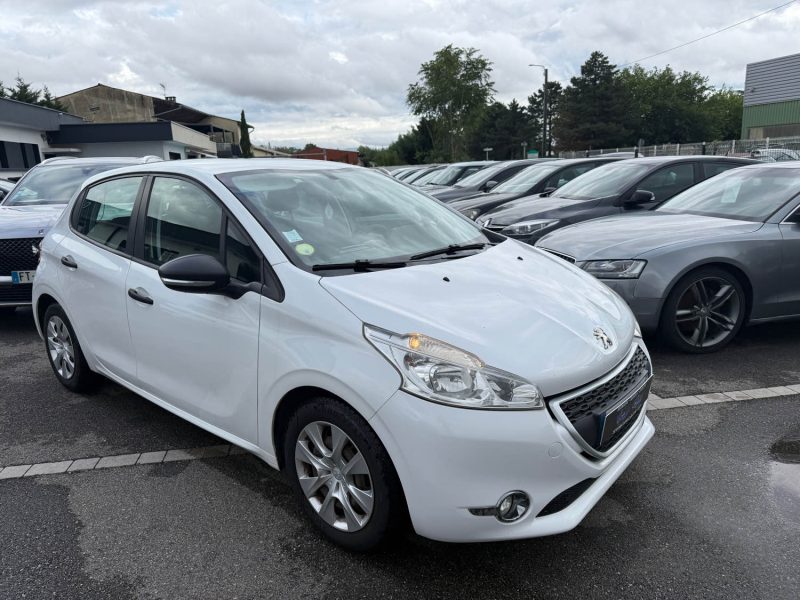 PEUGEOT 208 1.4 HDI 70CH GARANTIE 