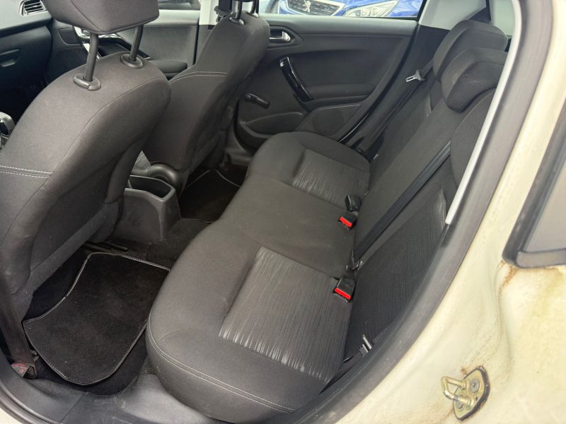 PEUGEOT 208 1.4 HDI 70CH GARANTIE 