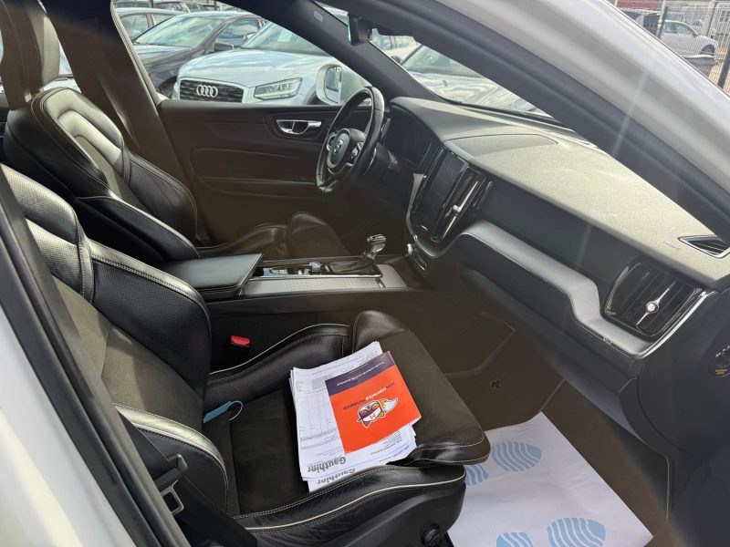 VOLVO XC60 D5 AWD 235CH R-DESIGN GEARTRONIC GARANTIE