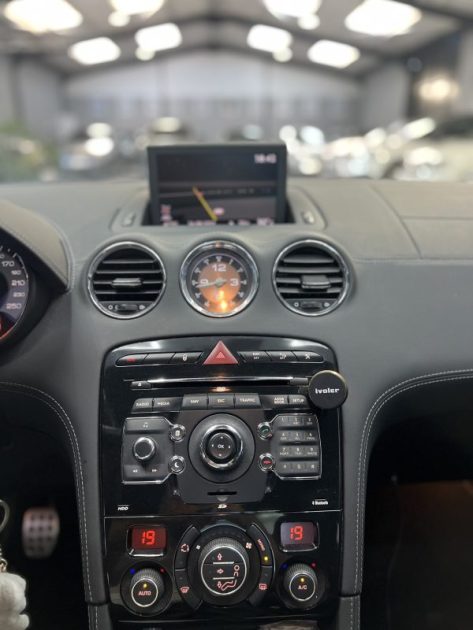 Peugeot RCZ 1.6 THP 156ch - Sièges chauffants - Cuir - GPS - Climatisation automatique - Entretien